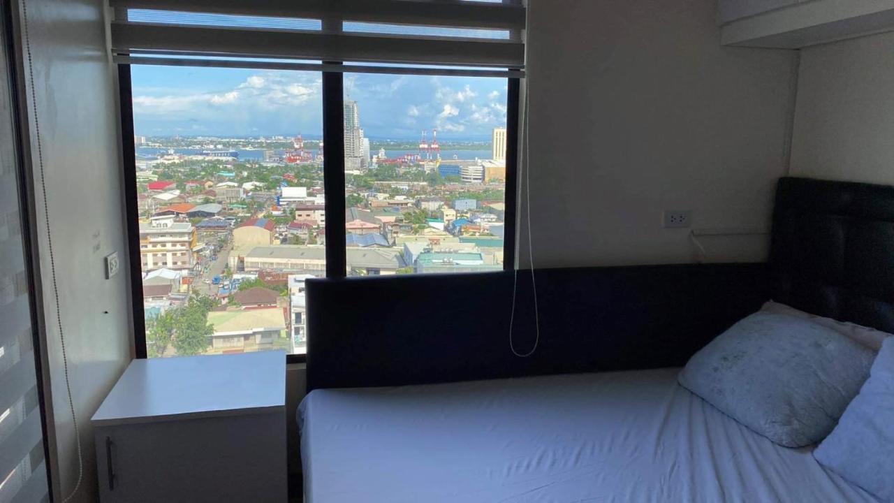 Mabolo Garden Flat A6 With Free Rooftop Pool Cebu Екстериор снимка