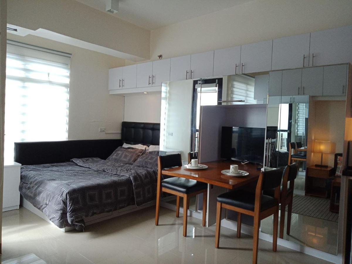 Mabolo Garden Flat A6 With Free Rooftop Pool Cebu Екстериор снимка