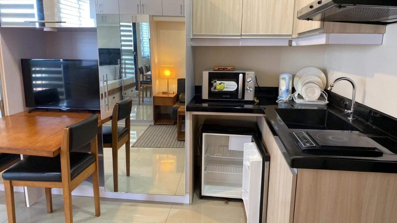 Mabolo Garden Flat A6 With Free Rooftop Pool Cebu Екстериор снимка