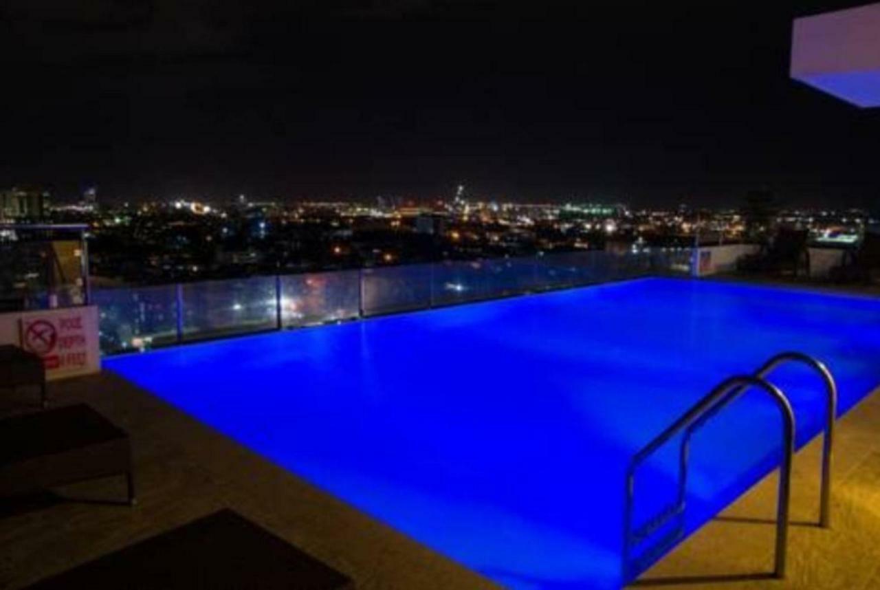 Mabolo Garden Flat A6 With Free Rooftop Pool Cebu Екстериор снимка
