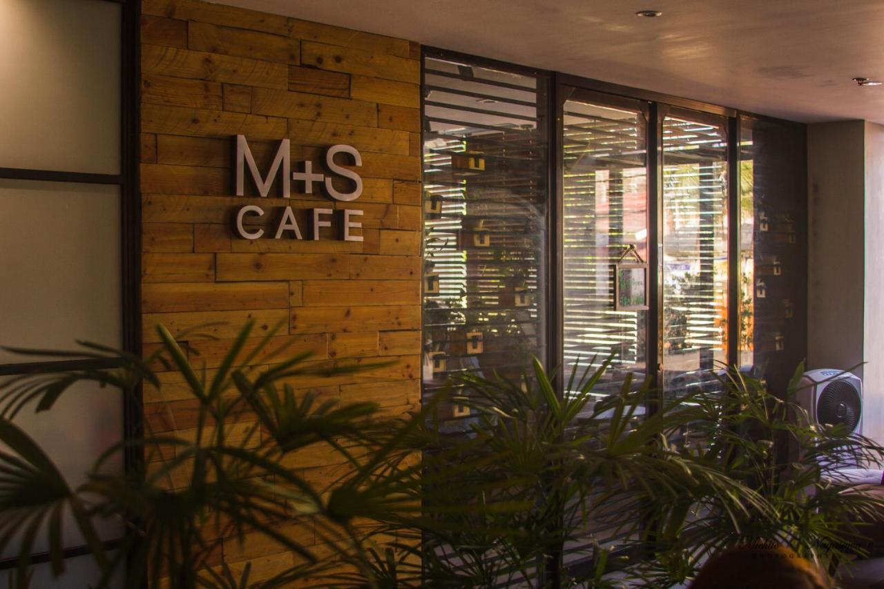 Mabolo Garden Flat A6 With Free Rooftop Pool Cebu Екстериор снимка